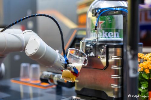 RD2 8588-Rok-Dezelak-RD2.si 