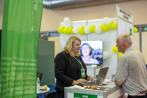 RD2 8647-Rok-Dezelak-RD2.si 