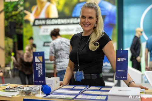 RD2 8680-Rok-Dezelak-RD2.si 