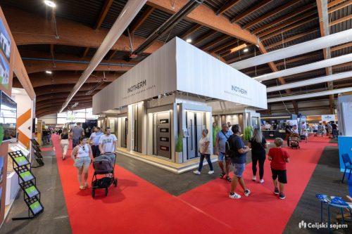 RD2 8716-Rok-Dezelak-RD2.si 